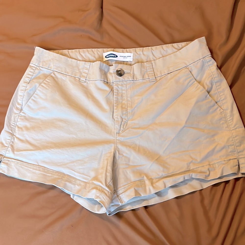 Old Navy Khaki Shorts Size 12
